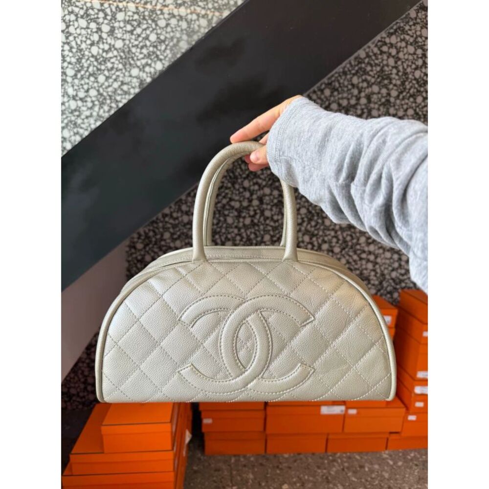 Chanel Women Pre-Loved Bag Very Good Condition